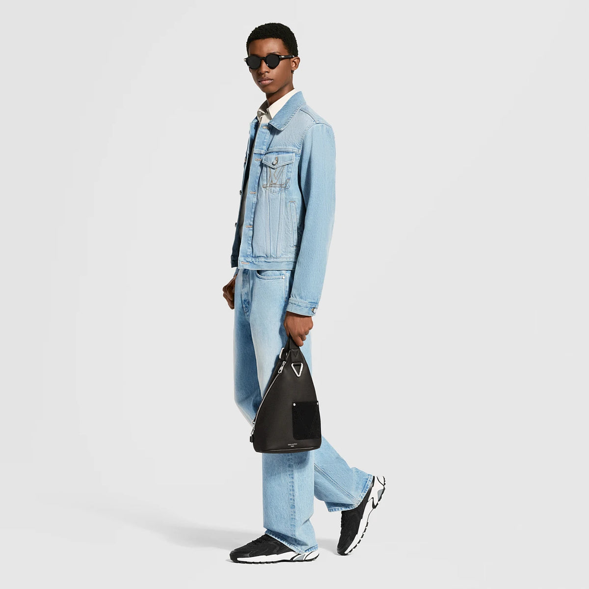Louis Vuitton TATIC KNIT Sneakers Black / White